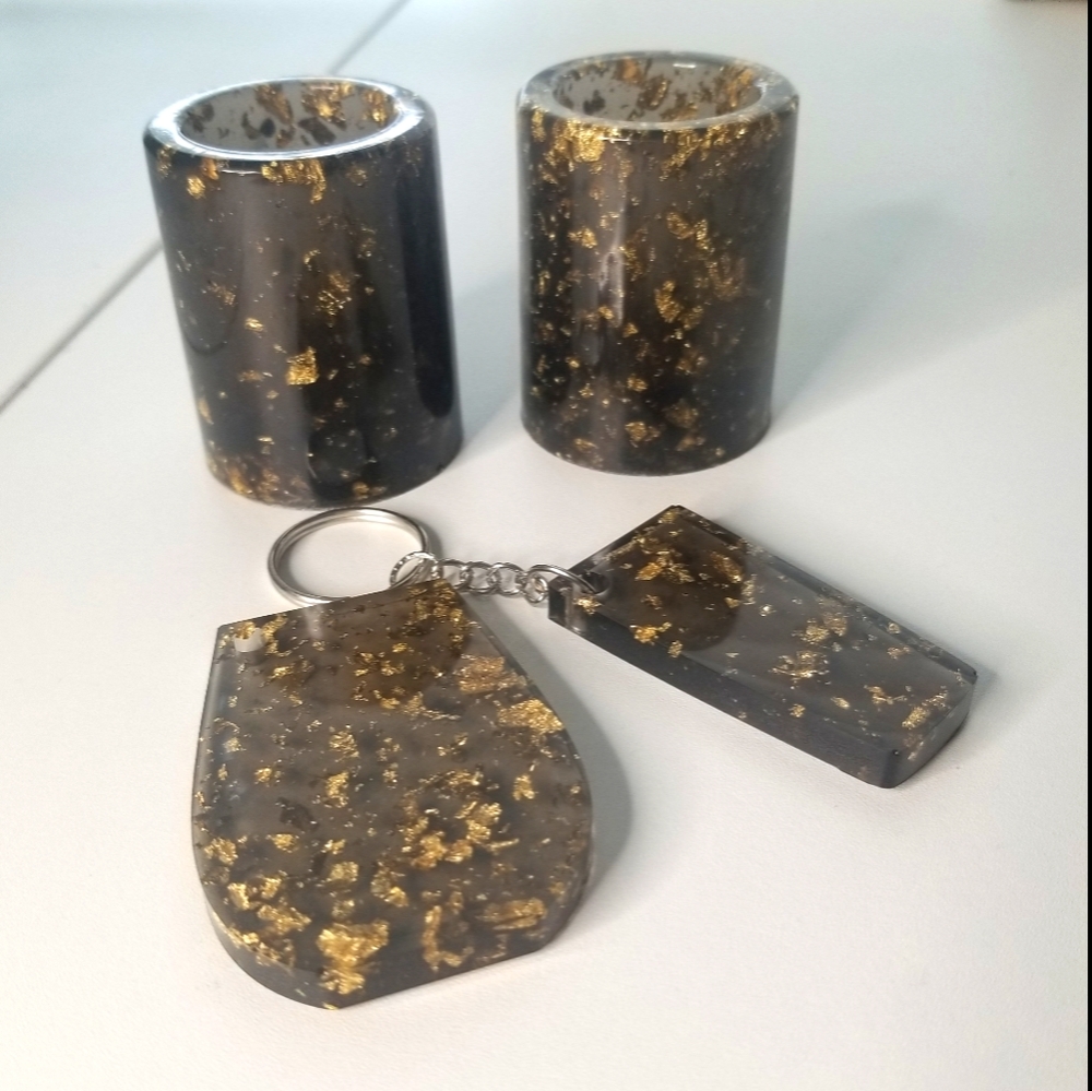Resin shot glass with 1 key chain